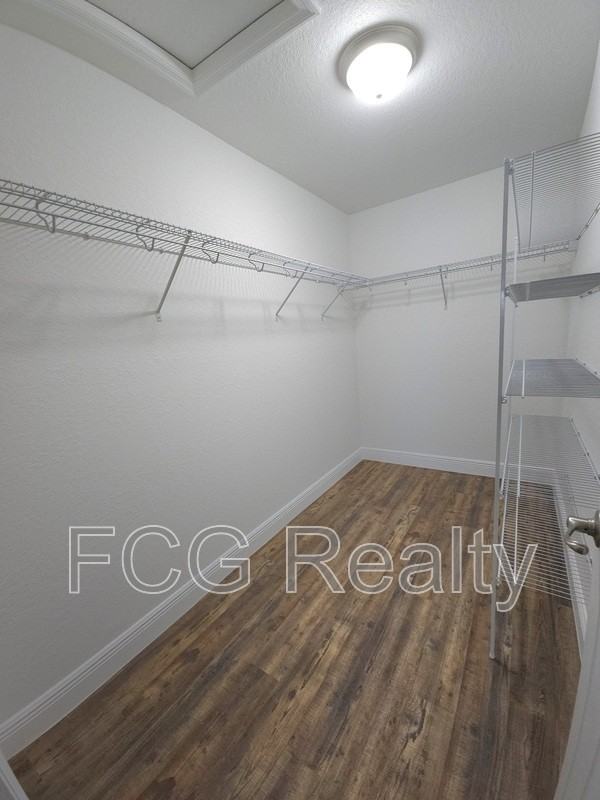 4750 139th Street Road - Photo 6 of 12