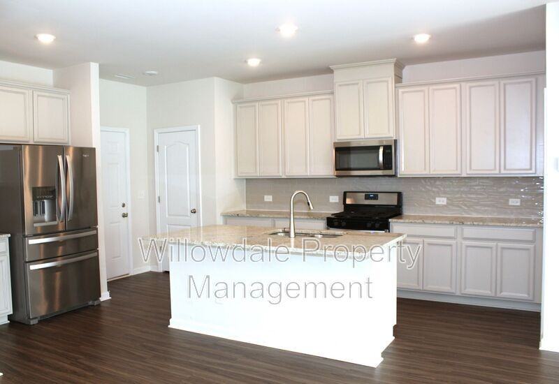 1132 Chestnut Bluff Run - Photo 5 of 31