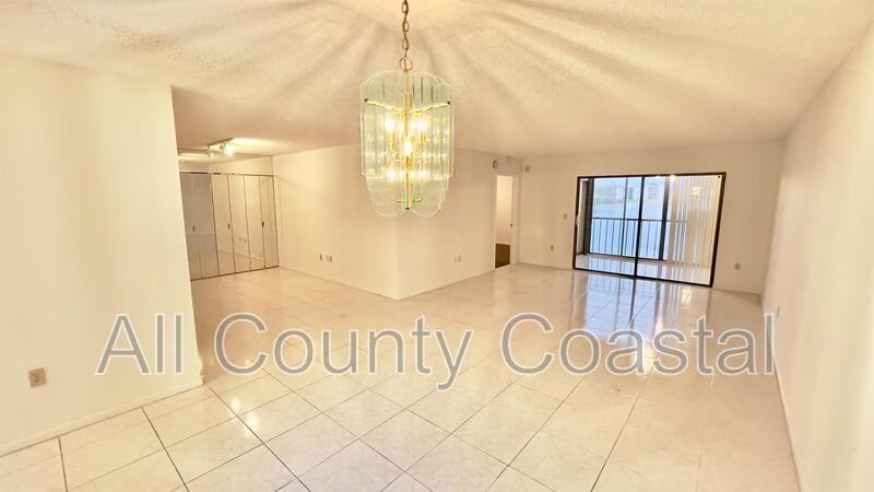 6121 Pointe Regal Cir #209 - Photo 7 of 36