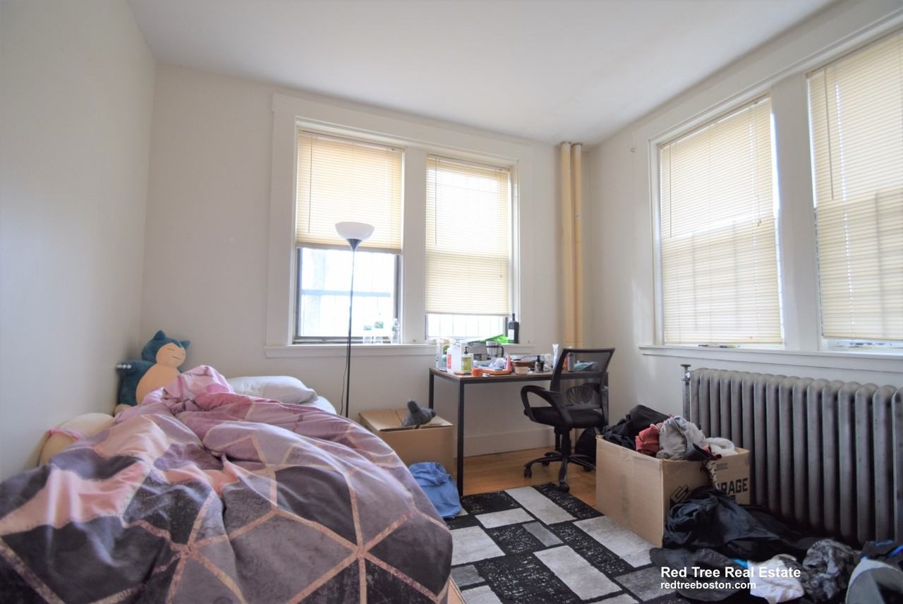 16 Copenger St #1 - Photo 5 of 7