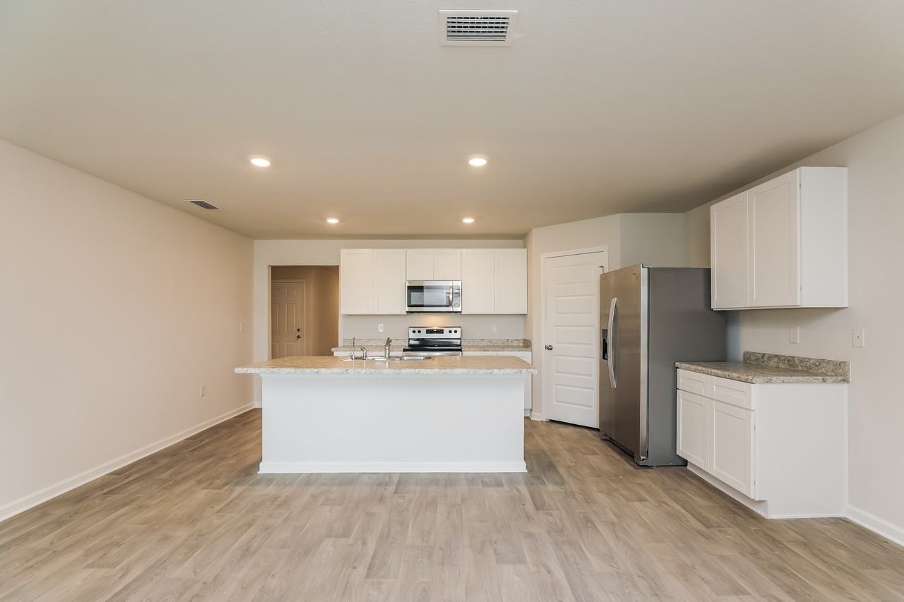 5812 5812 Tiagra Dr - Photo 5 of 13