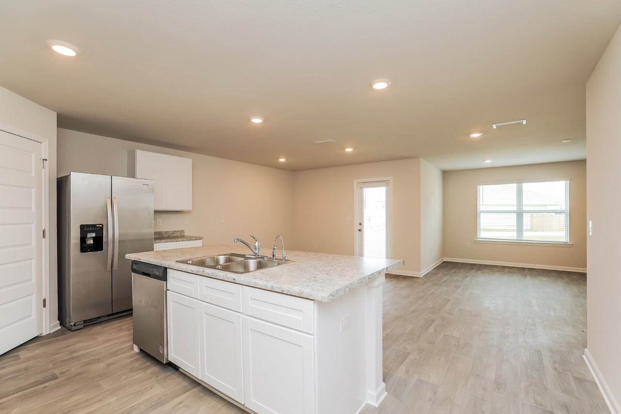 5812 5812 Tiagra Dr - Photo 7 of 13