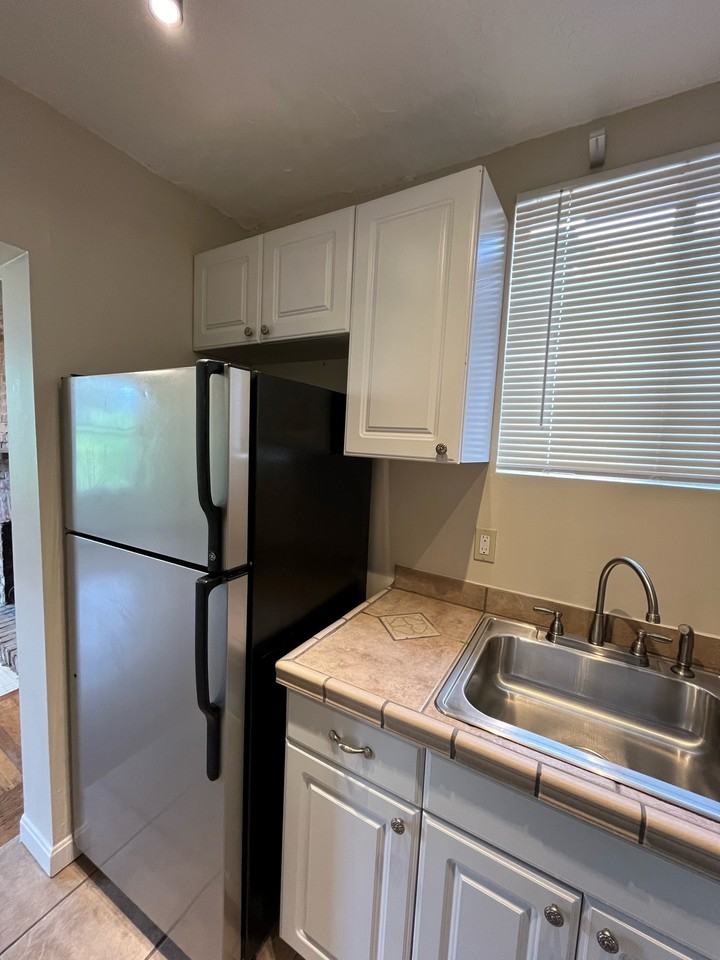 6810 Thomas Blvd #3 - Photo 4 of 13