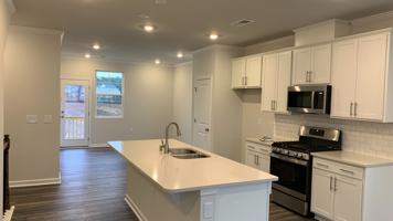 featured image of 2635 Chert Ln