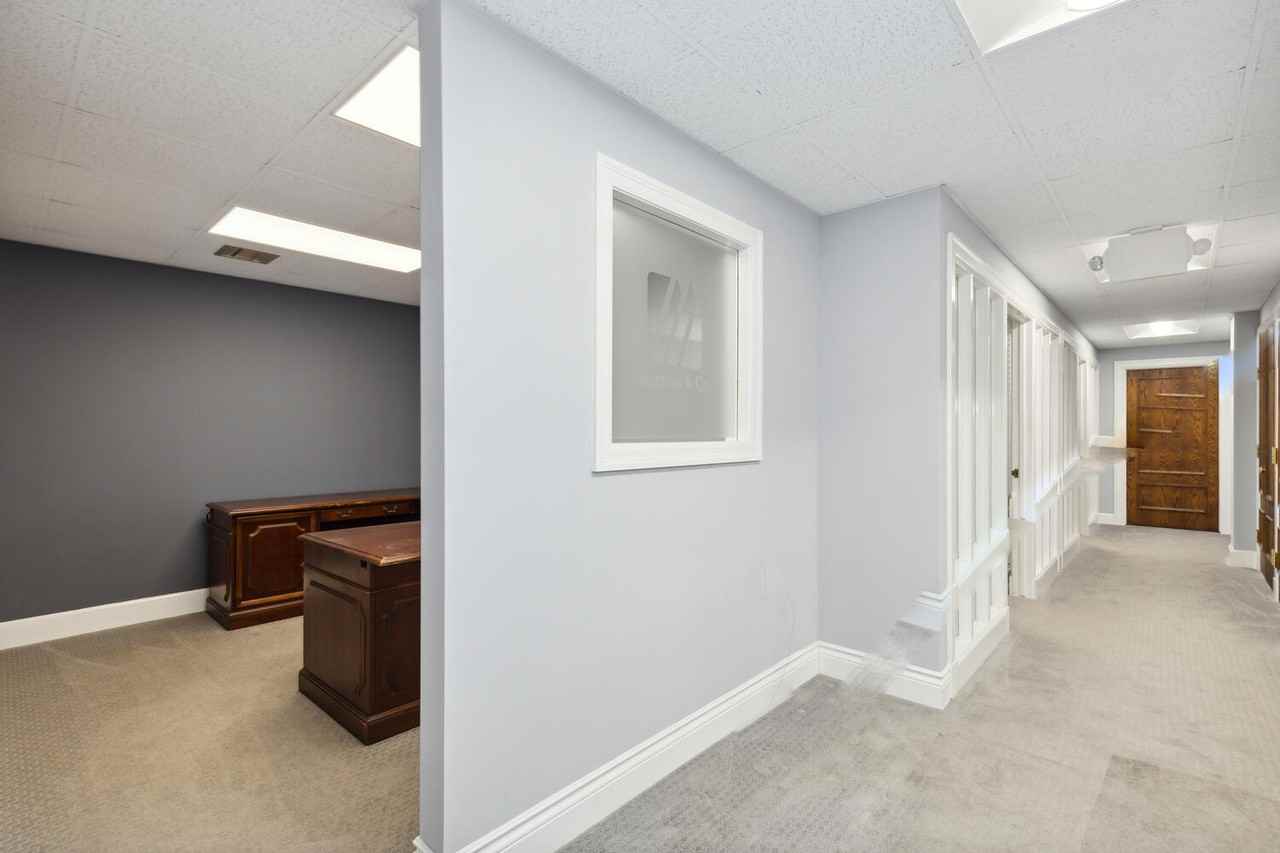 421 E 3rd St N #104 - Photo 3 of 11