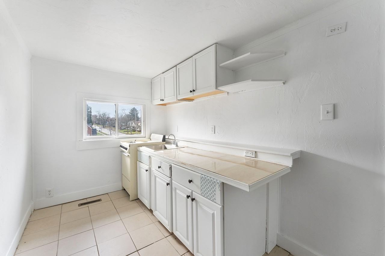 2515 E Midlothian Blvd, Struthers, OH 44471, USA 5 unit Rentals Zumper