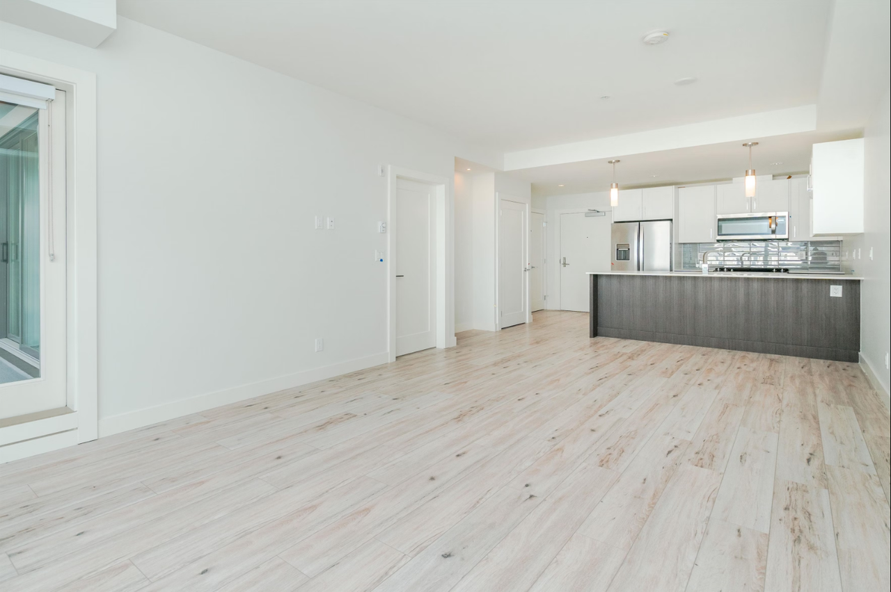 13040 Number 2 Road #306 - Photo 2 of 23