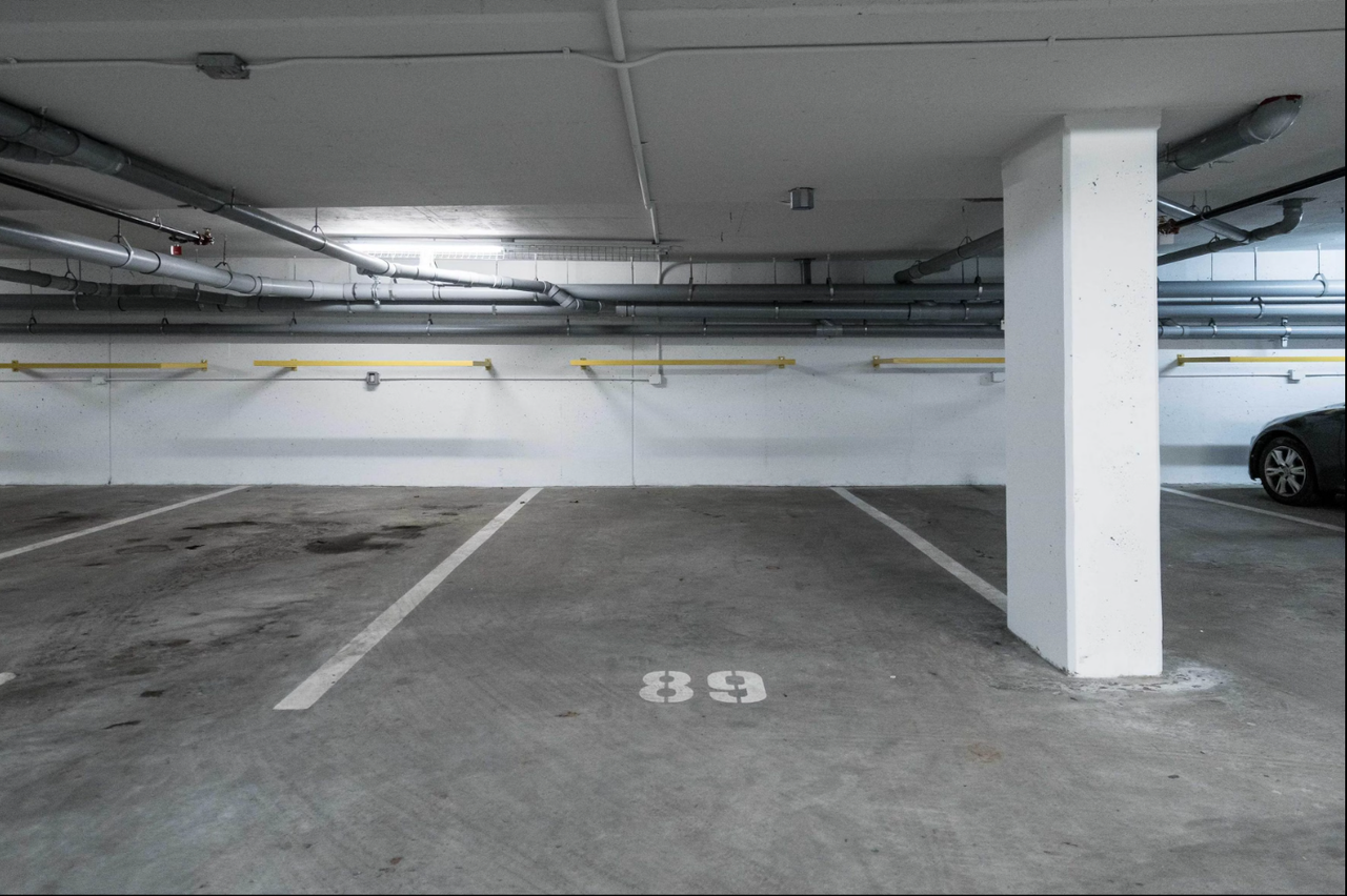 13040 Number 2 Road #306 - Photo 4 of 23