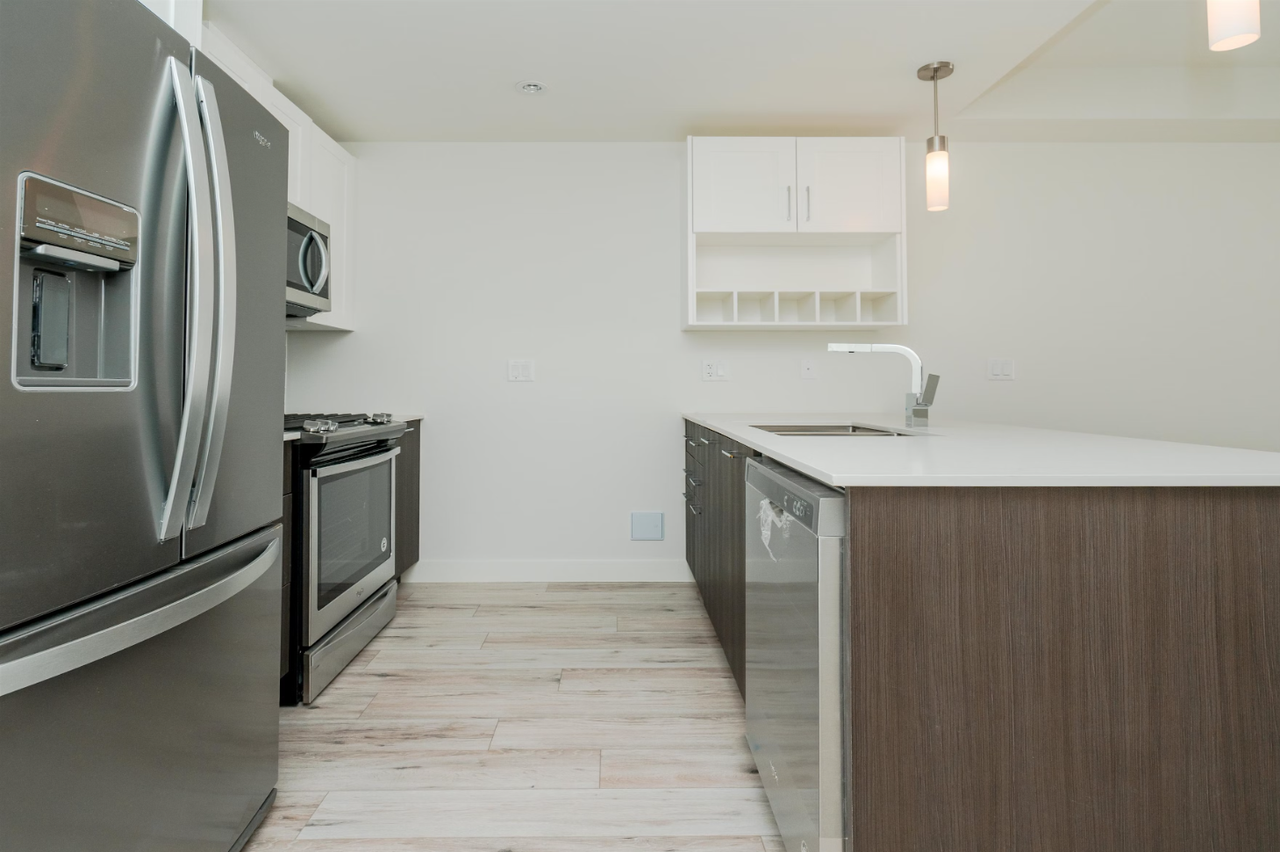 13040 Number 2 Road #306 - Photo 7 of 23