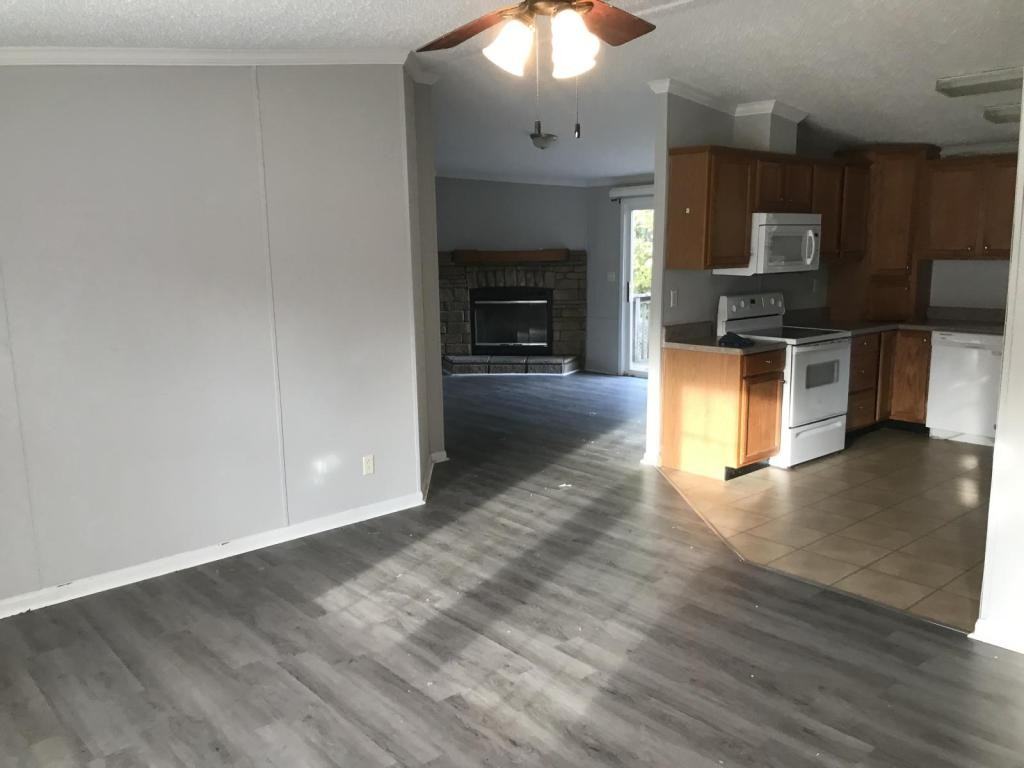 307 Tammy Lynn Cir - Photo 2 of 12