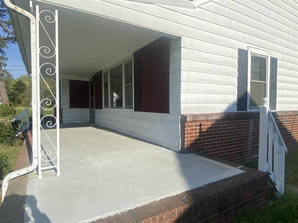 114 Clayton St - Photo 2 of 11