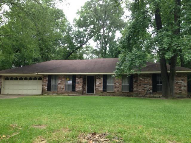 765 Neal Dr - Photo 2 of 6