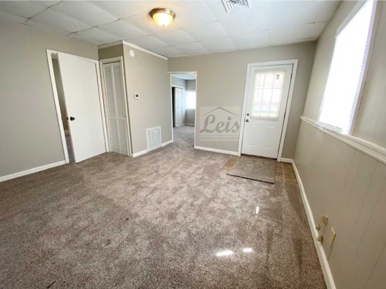 183 N Main St - Photo 2 of 16