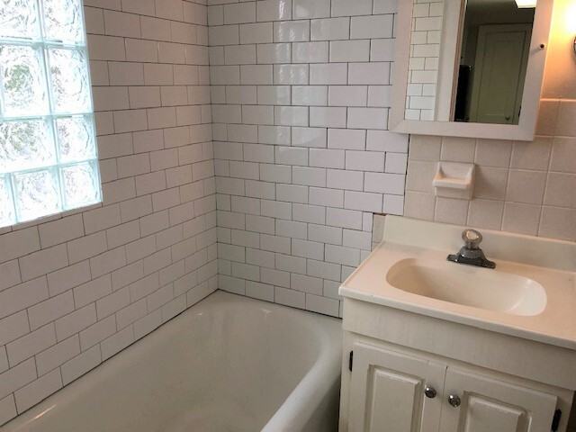 245 Stevens St W #1 - Photo 3 of 10