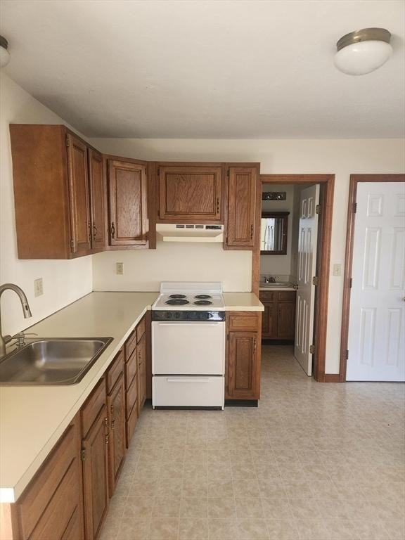 227 Wood St #A - Photo 3 of 10