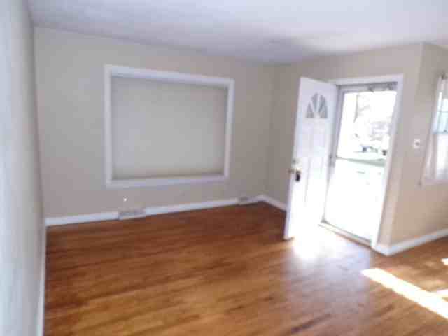 2155 Gray St - Photo 3 of 23