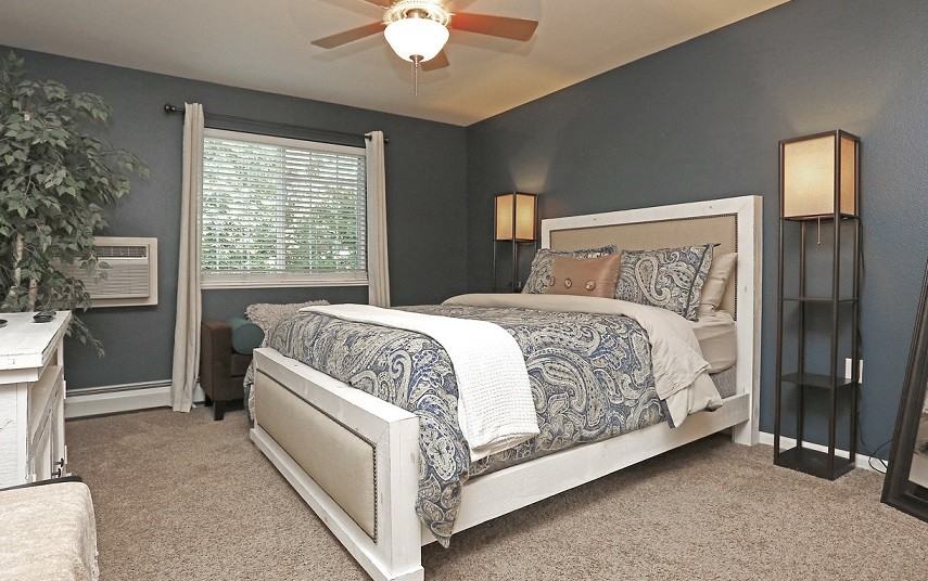 92nd & Maple Grove Pkwy #4-339 - Photo 6 of 9