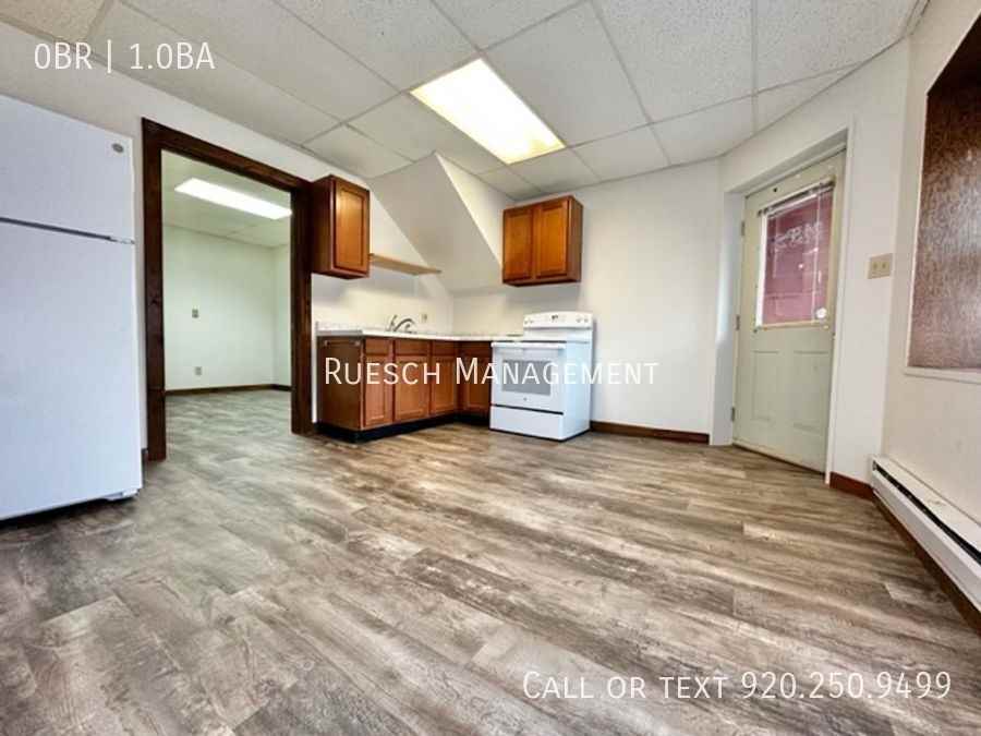 422 E Main St - Photo 2 of 10