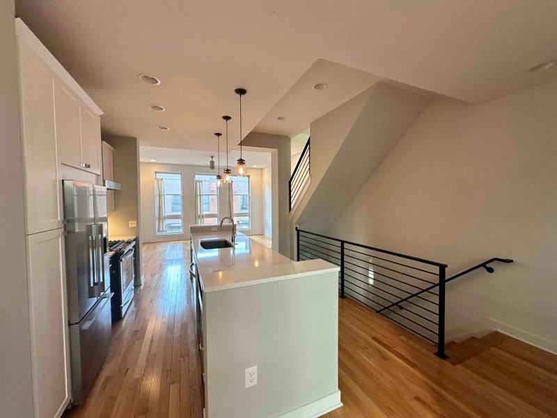 16 Mercer St - Photo 2 of 17