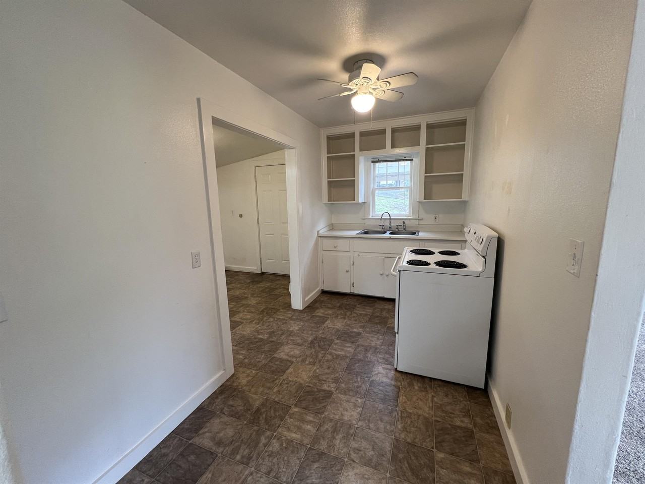 35234 Highway 41 #B - Photo 3 of 6