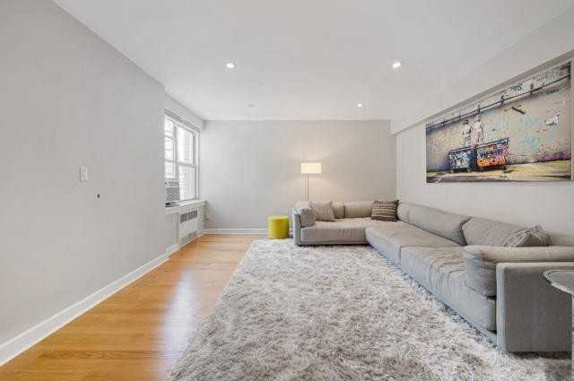 3955 51st St - Photo 2 of 13