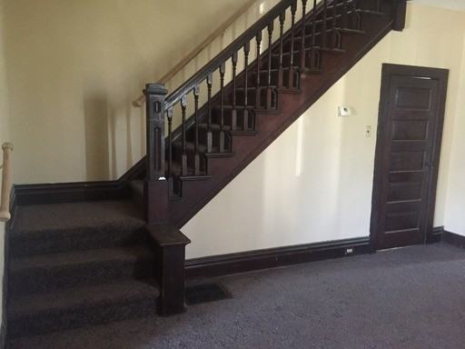 2418 John St - Photo 3 of 9