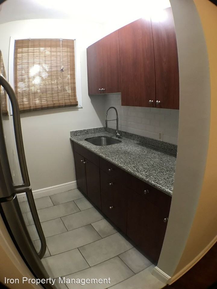 222 Phoenetia Ave - Photo 3 of 12