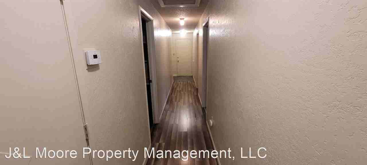 519 - 521 S Holly St. - Photo 2 of 13