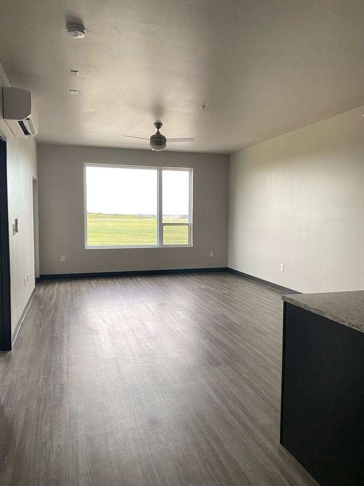 The New York - Photo 2 of 21