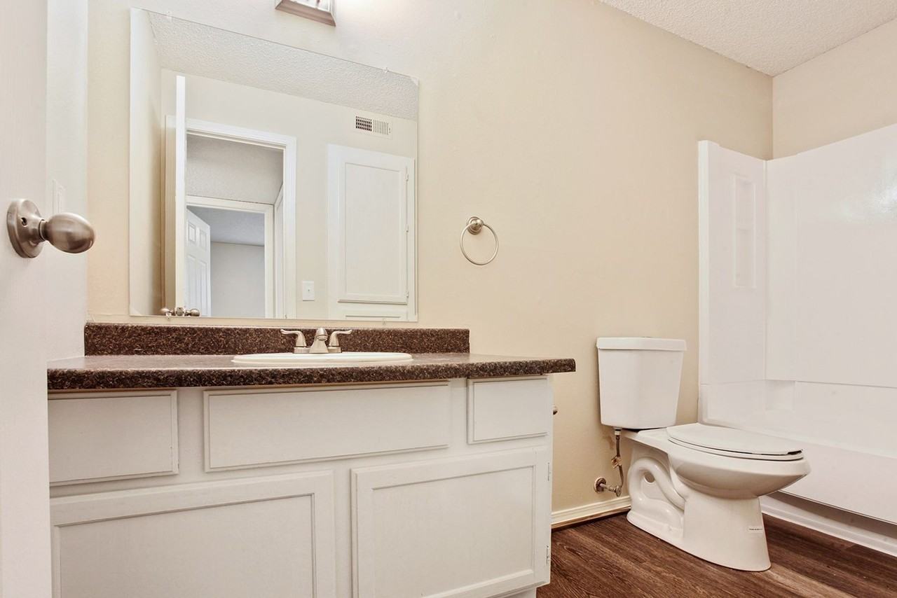 600 SE 291 Hwy - Photo 6 of 8