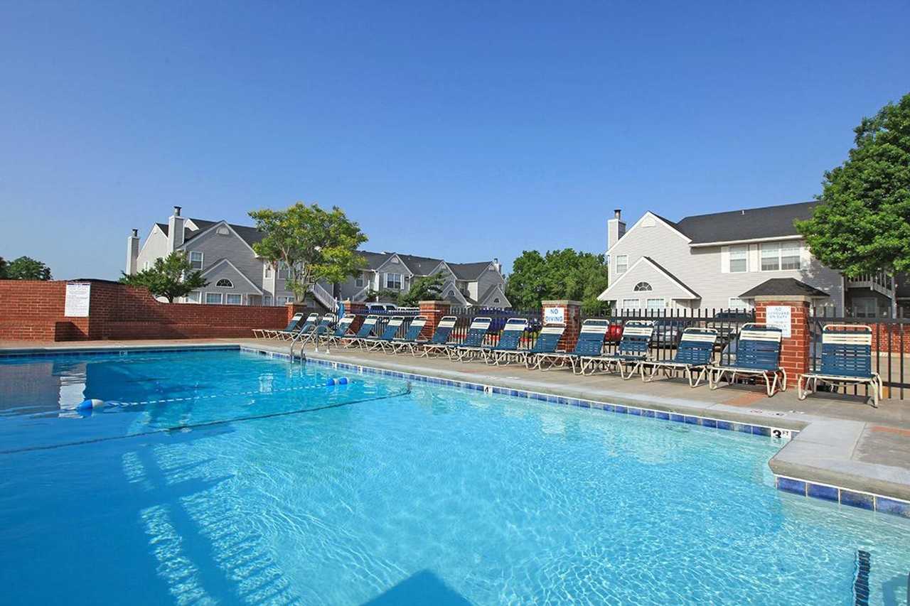 $500 FREE! PET FRIENDLY! - Photo 2 of 25