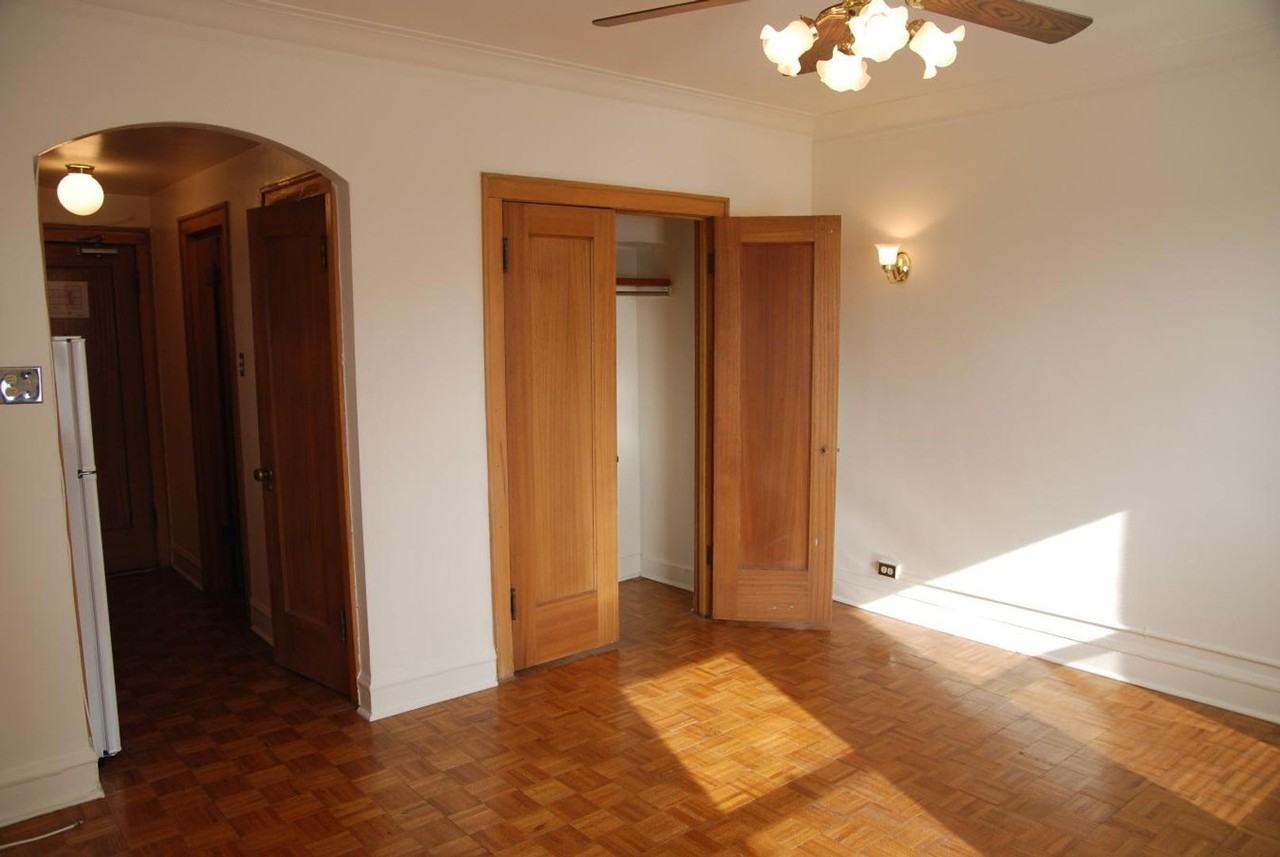 2738 N. Pine Grove - Photo 5 of 50