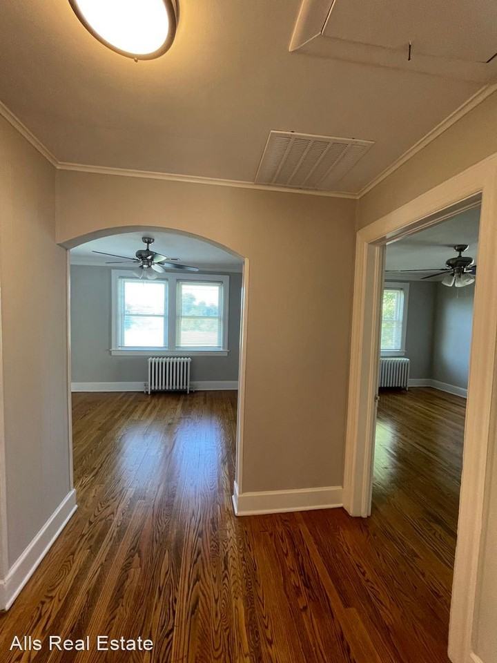 73 E. Shirley Avenue - Photo 2 of 19