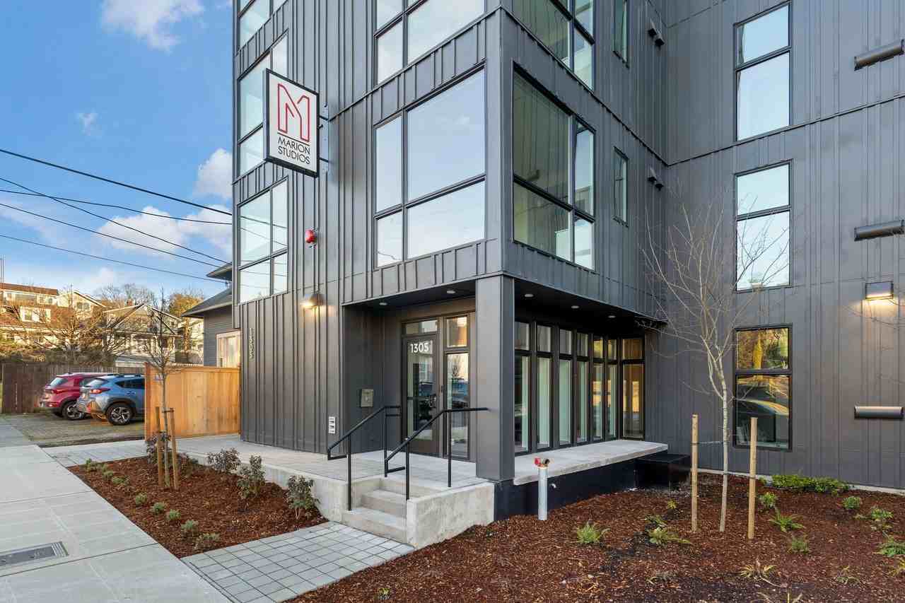 Marion - Photo 2 of 16