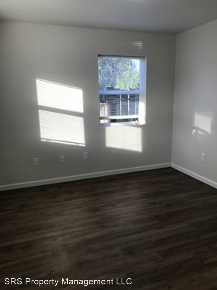 625 Township Street - Photo 3 of 12