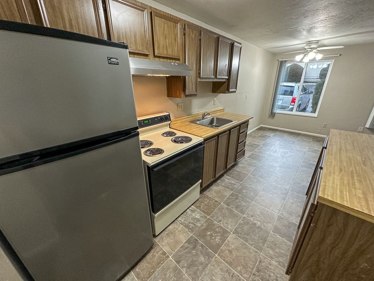 1250 Wallace Rd NW - Photo 7 of 11