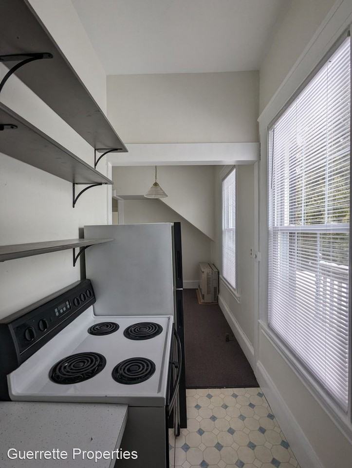 49 Pleasant St - Photo 2 of 14