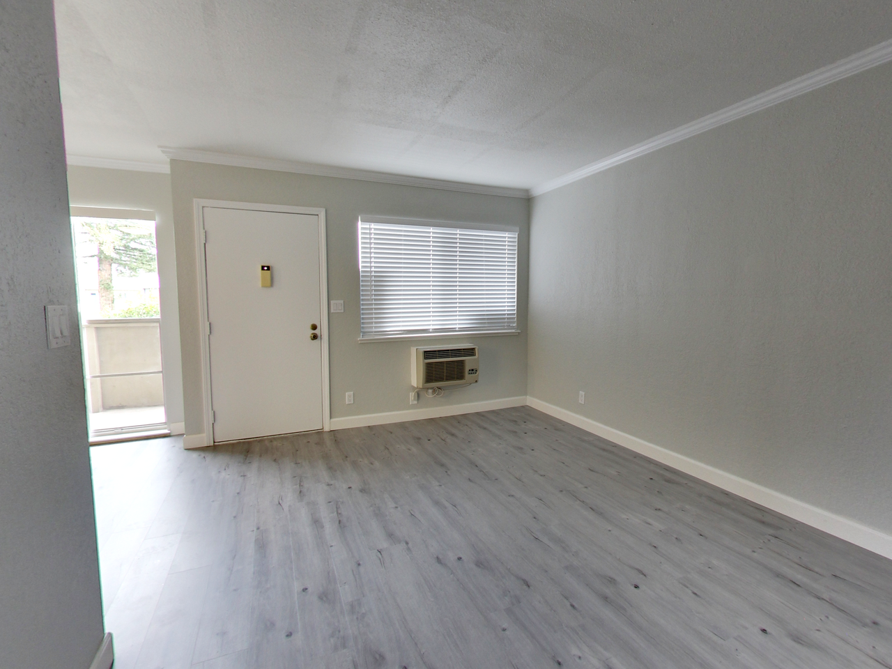 1050 Oak Grove Road - Photo 5 of 9