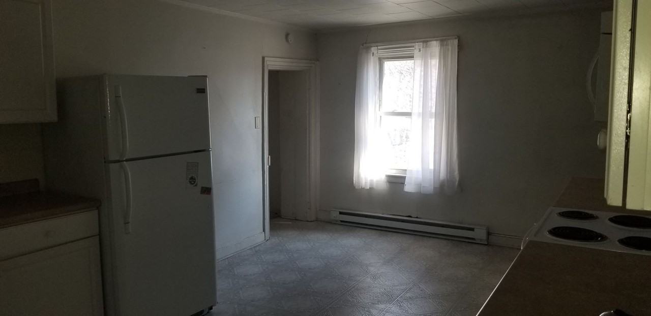 7-11 W MAIN ST - Photo 3 of 12