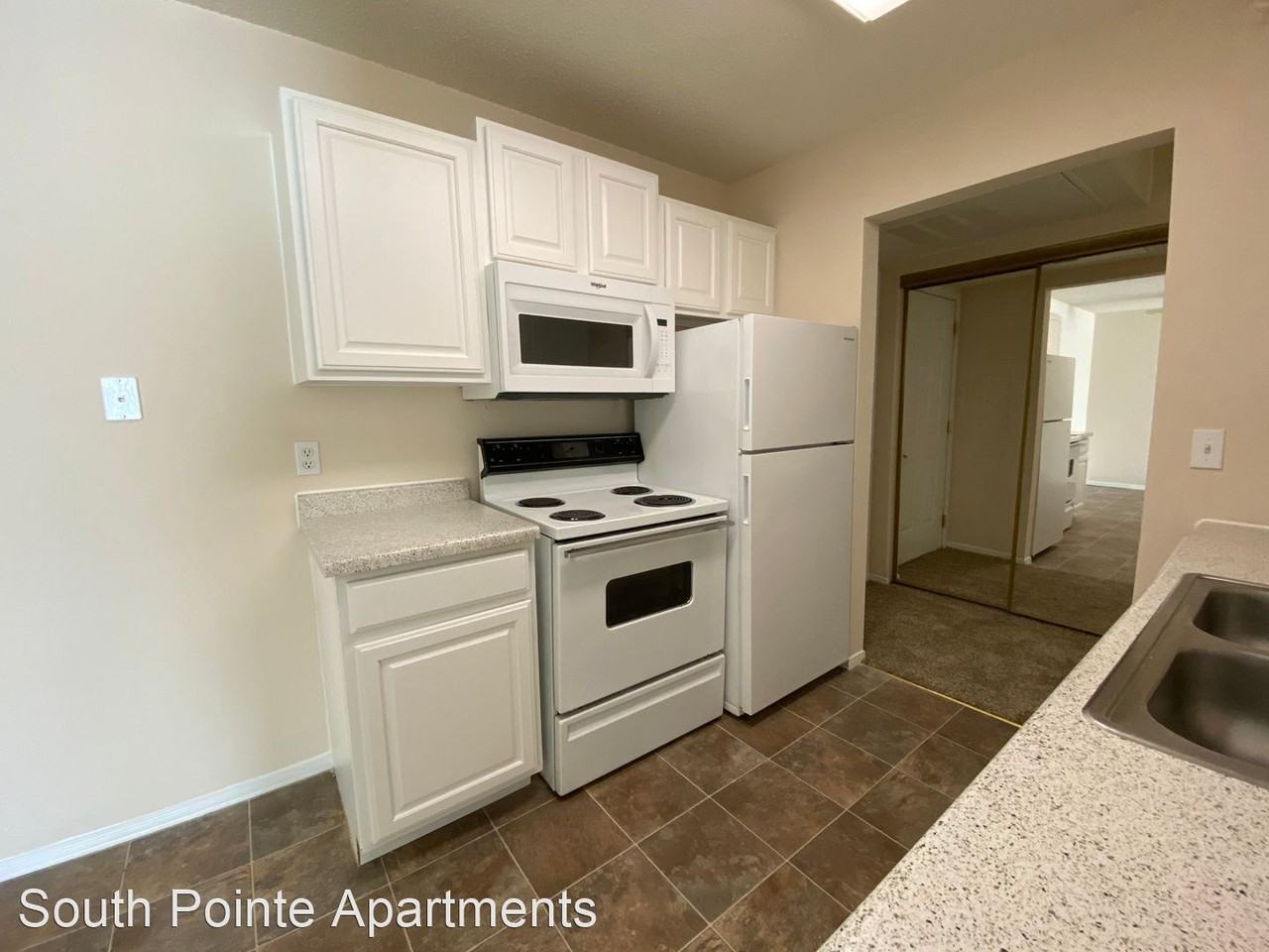 6003 South Cliff Avenue - Photo 3 of 48