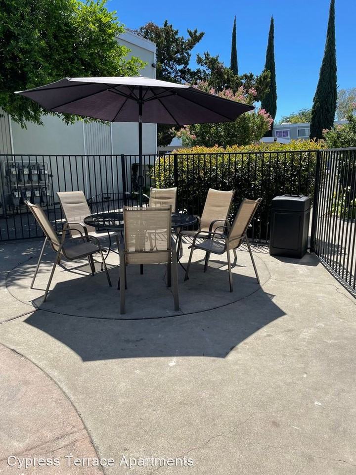 540 & 536 Gray Avenue - Photo 2 of 14