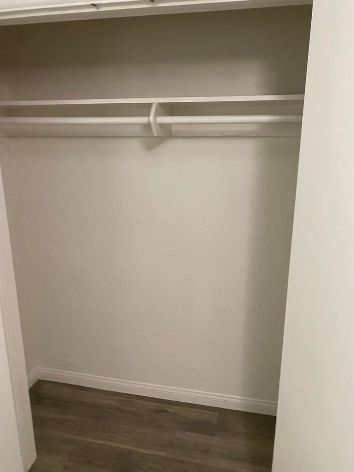 3553 College Avenue - Photo 7 of 12
