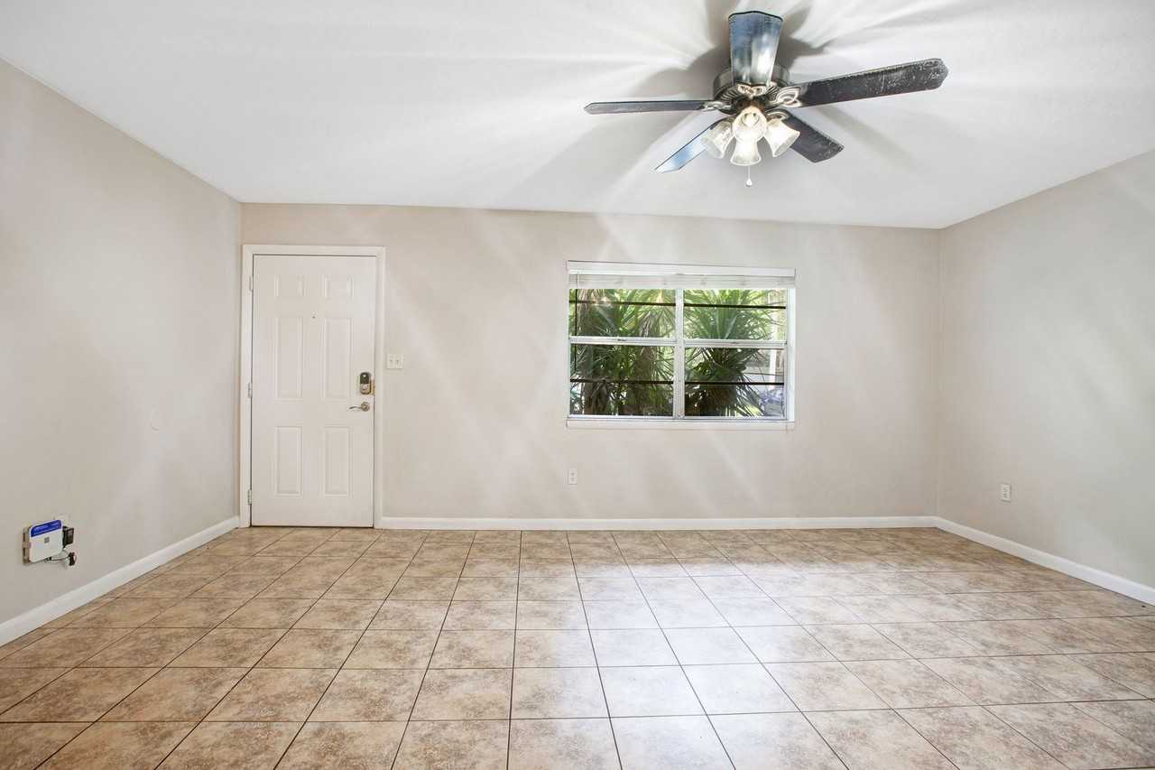 Cypress Villas | 1 & 2 Bedroom Apartments in Gainesville, FL - Photo 5 of 38