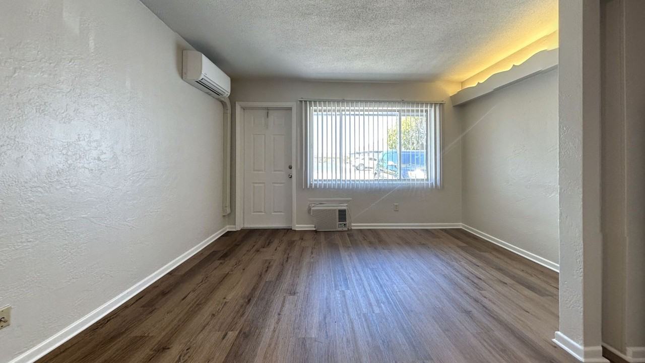 The Sandalwood Apartments | Studio Apartments in Downtown Ocala - Photo 3 of 14