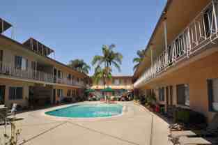 Royal Palms Apartments - Photo 1 of 1