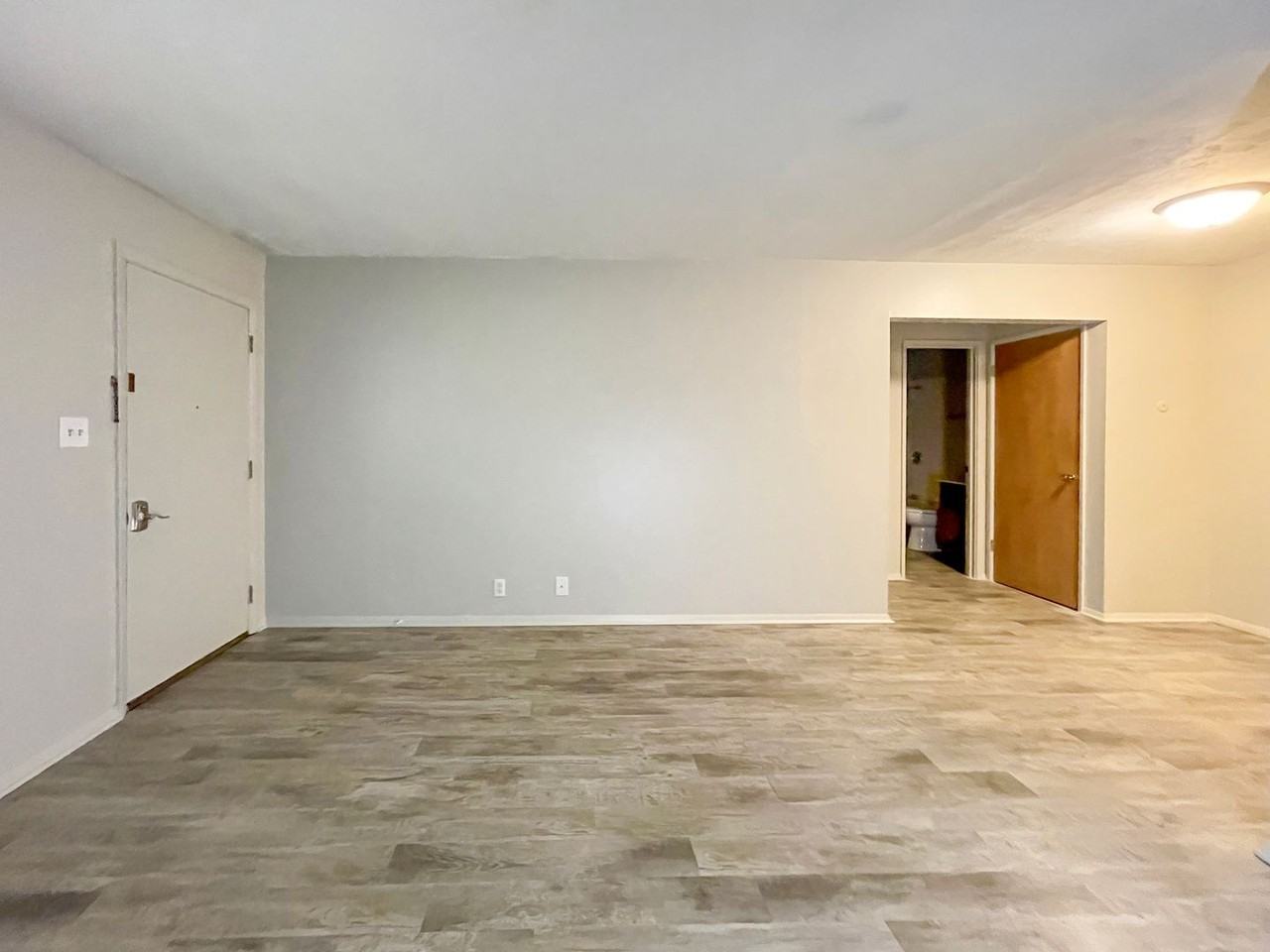 Flats on Oakwood - Photo 2 of 50