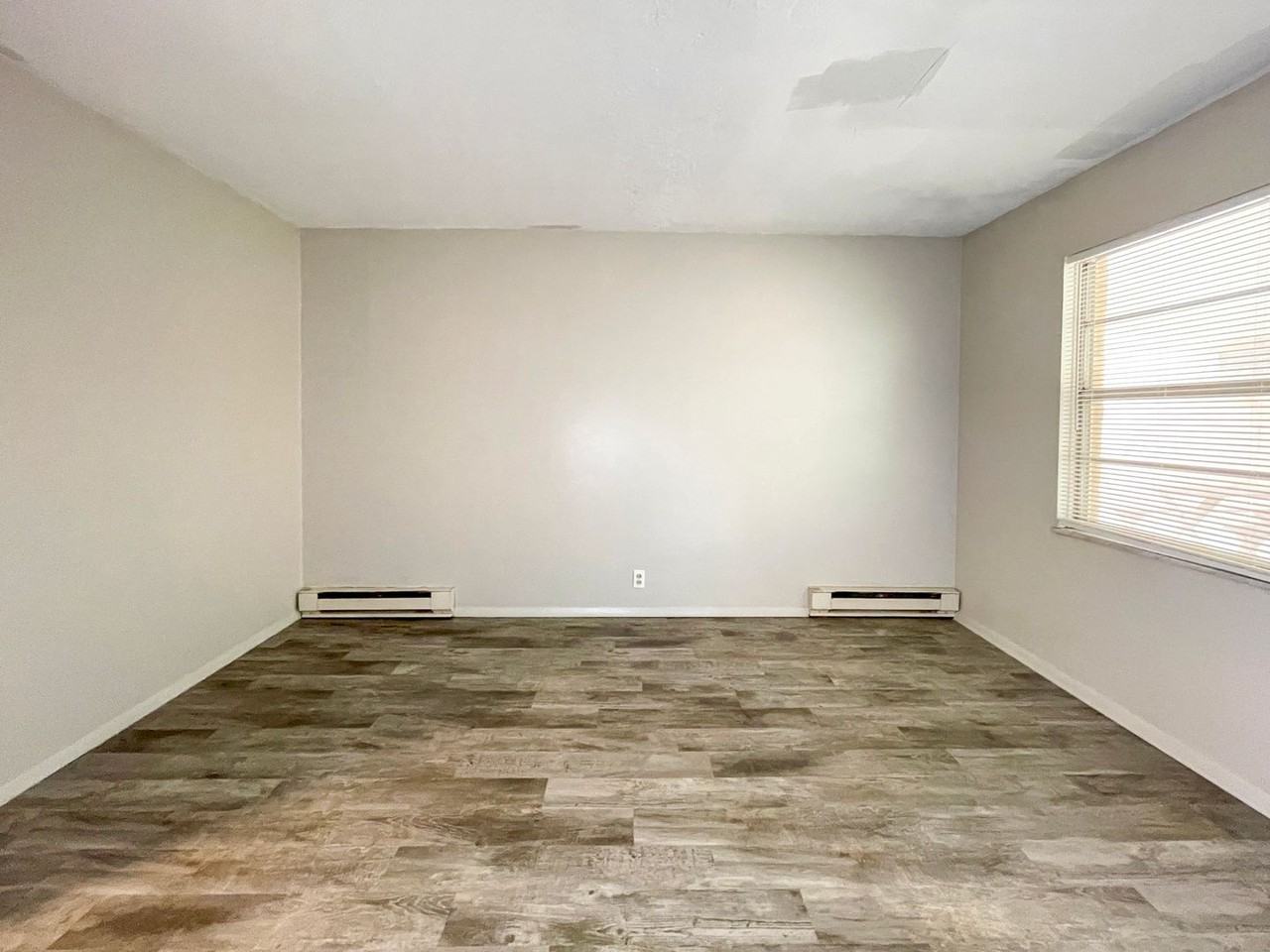 Flats on Oakwood - Photo 3 of 50