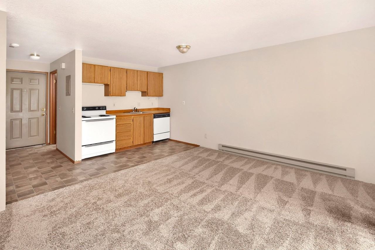 2303 Taylor Ave - Photo 4 of 18