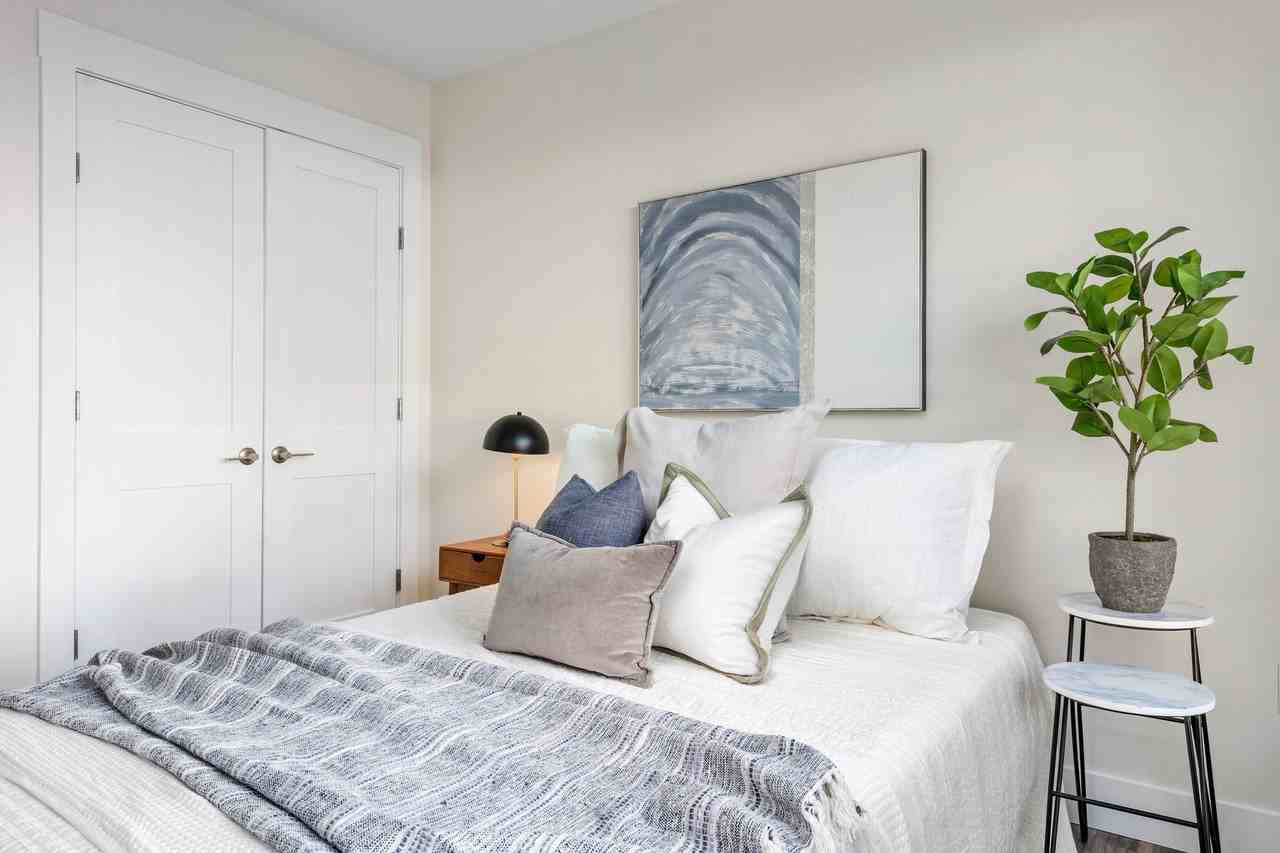 Residence at 850 - Photo 7 of 33