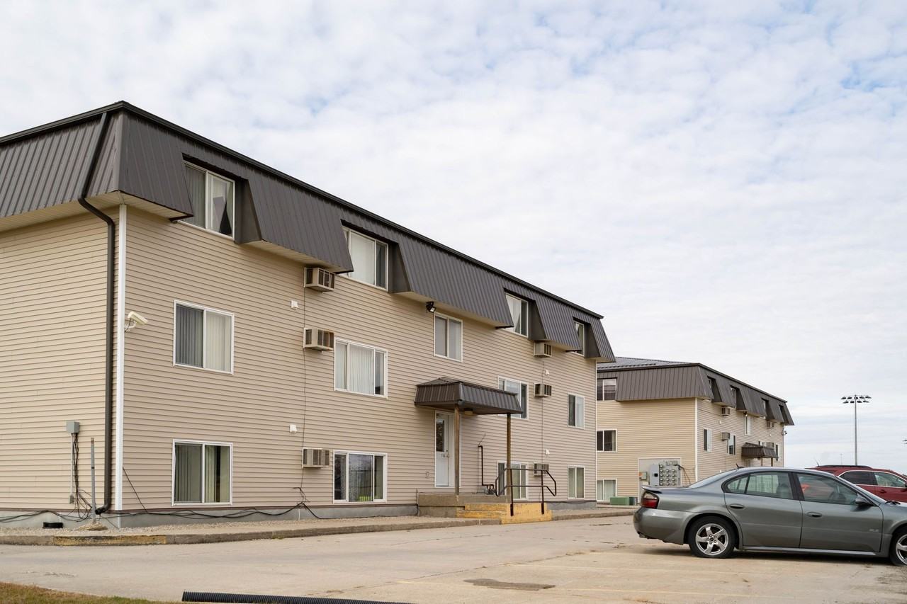 Wild Grove Apartments - 702 NICC - Photo 2 of 33